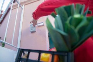 Gardiennage gratuit par échange de services entre voisins