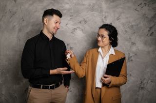 Trouver un gardien de maison de confiance : guide pratique